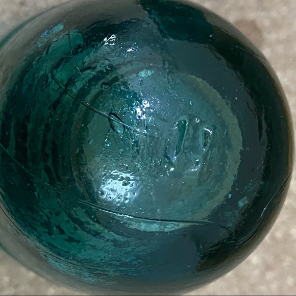 Vintage HC & Co Aqua Green Beehive Glass Insulator Marked “H” - Picture 8 of 12